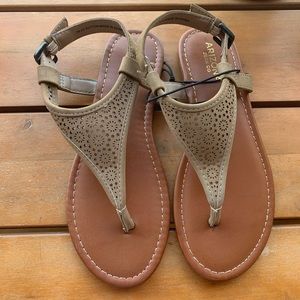 NWOT Arizona Jean CO Sutton brown sandals